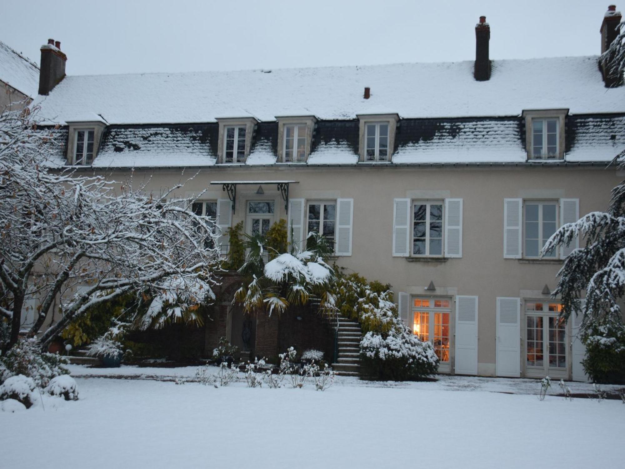 Le Prieure Saint Agnan Hotel Cosne-Cours-Sur-Loire Exterior photo