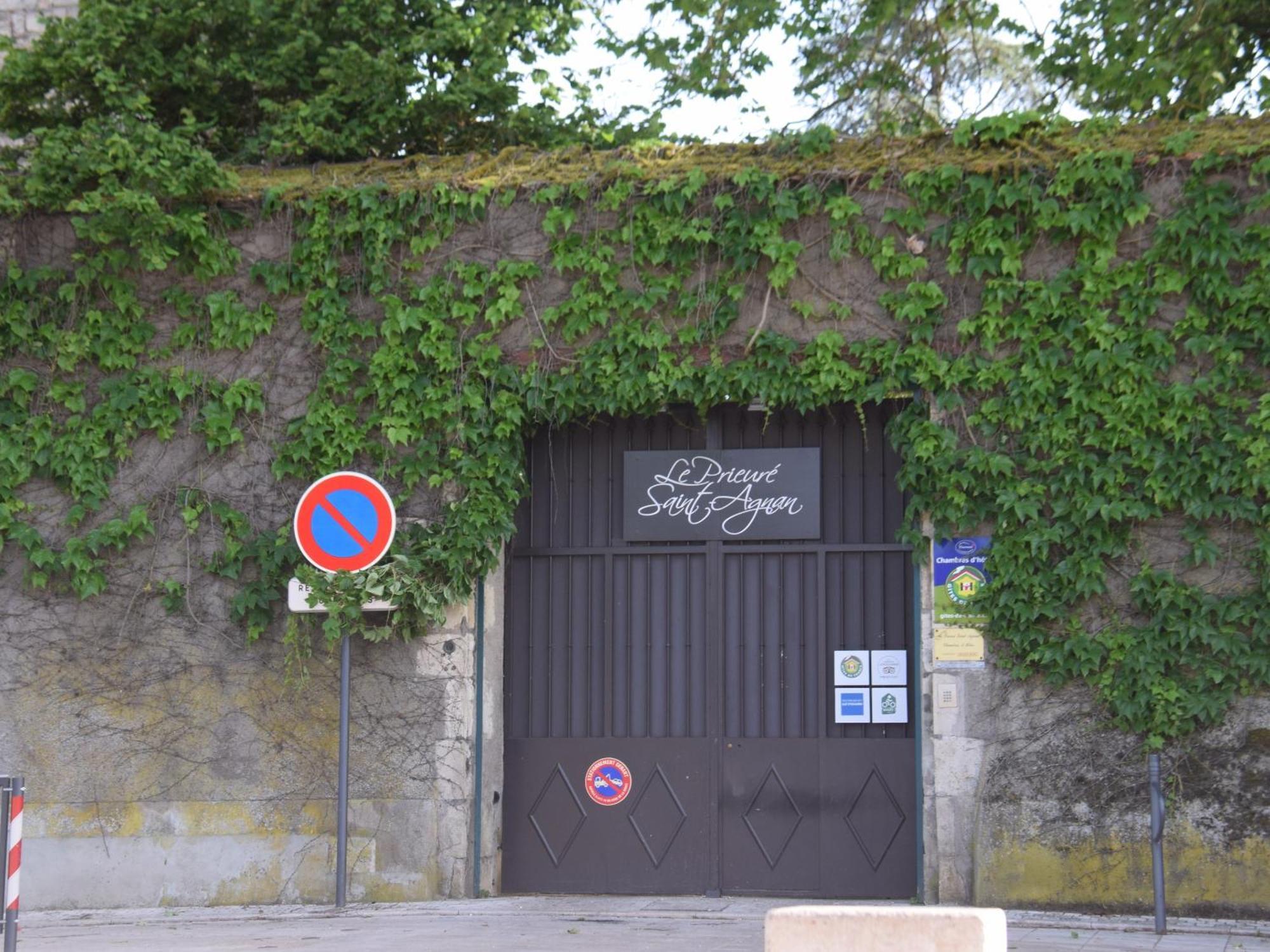 Le Prieure Saint Agnan Hotel Cosne-Cours-Sur-Loire Exterior photo